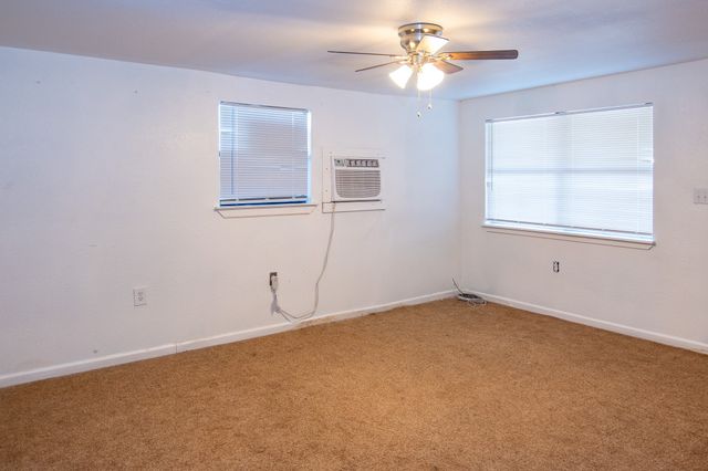 3409 Durham Avenue, Brownwood, TX 76801