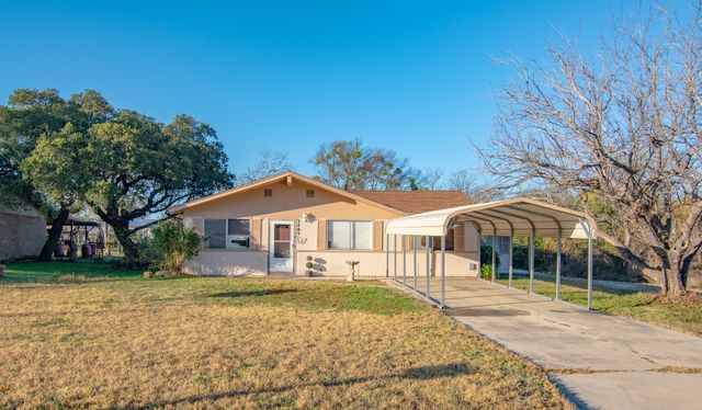 3409 Durham Avenue, Brownwood, TX 76801