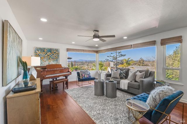 453 Clark Dr, Vallejo, CA 94591