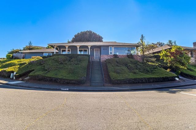 453 Clark Dr, Vallejo, CA 94591