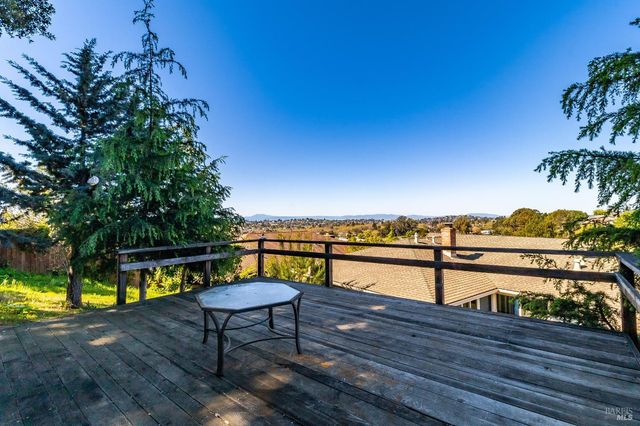 453 Clark Dr, Vallejo, CA 94591