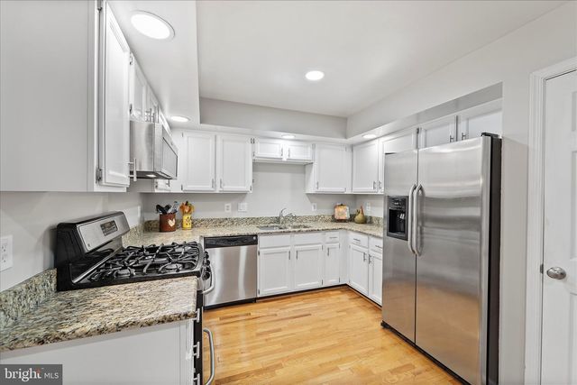 46574 BROADSPEAR TER, Sterling, VA 20165