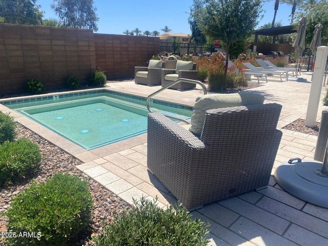 2781 S Comanche Drive, Chandler, AZ 85286