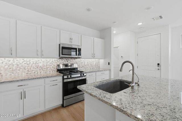 2781 S Comanche Drive, Chandler, AZ 85286