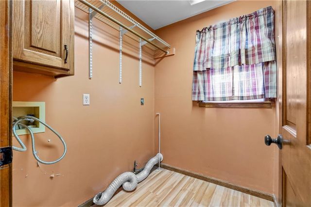 1028 SE Bordner Drive, Lee's Summit, MO 64081
