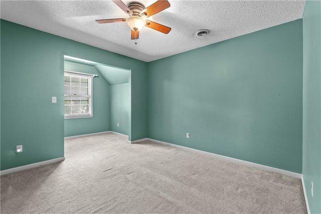 1028 SE Bordner Drive, Lee's Summit, MO 64081