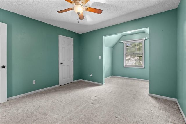 1028 SE Bordner Drive, Lee's Summit, MO 64081