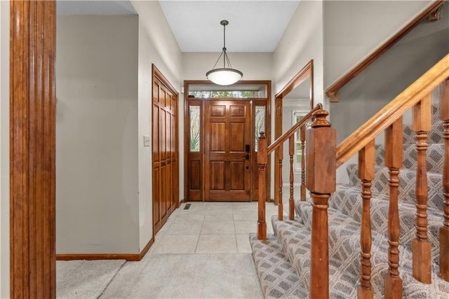 1028 SE Bordner Drive, Lee's Summit, MO 64081