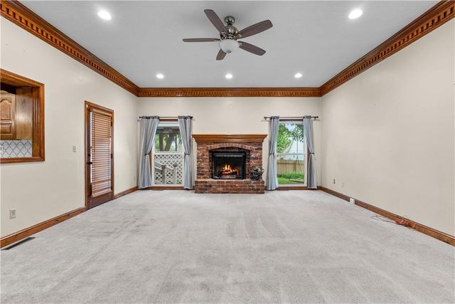 1028 SE Bordner Drive, Lee's Summit, MO 64081