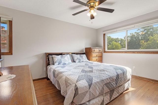 8016 Idaho Circle N, Brooklyn Park, MN 55445