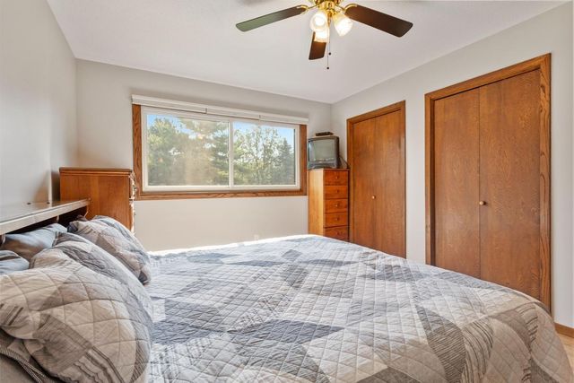 8016 Idaho Circle N, Brooklyn Park, MN 55445