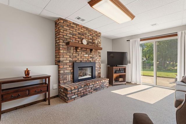 8016 Idaho Circle N, Brooklyn Park, MN 55445
