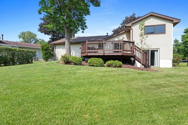 8016 Idaho Circle N, Brooklyn Park, MN 55445