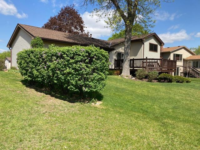 8016 Idaho Circle N, Brooklyn Park, MN 55445