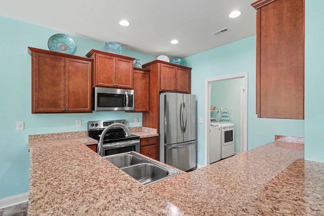 708 Silver Slipper Ct., Loris, SC 29569