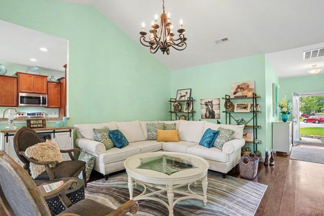 708 Silver Slipper Ct., Loris, SC 29569