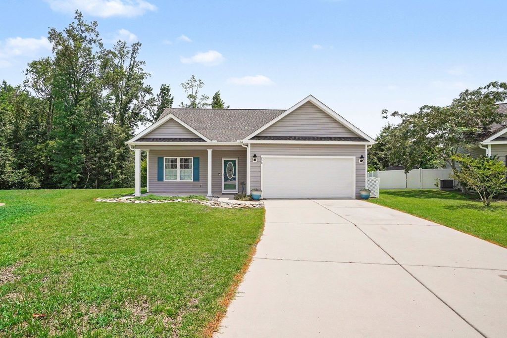 708 Silver Slipper Ct., Loris, SC 29569