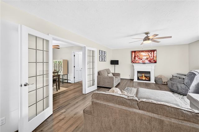 765 Putnam Pike, Glocester, RI 02814