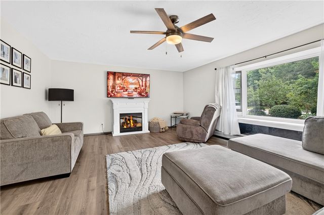 765 Putnam Pike, Glocester, RI 02814