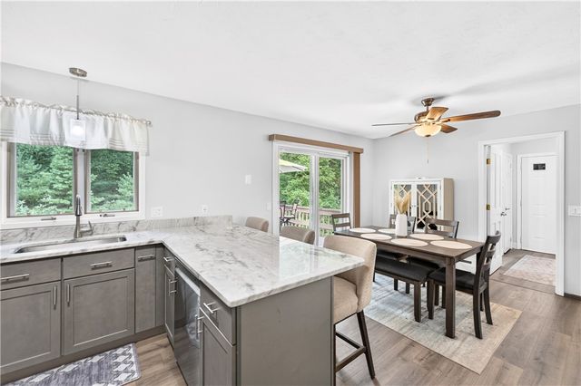 765 Putnam Pike, Glocester, RI 02814