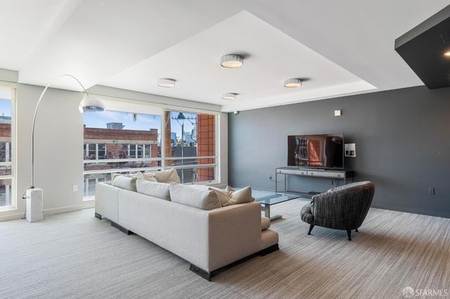 555 4th Street 102, San Francisco, CA 94107