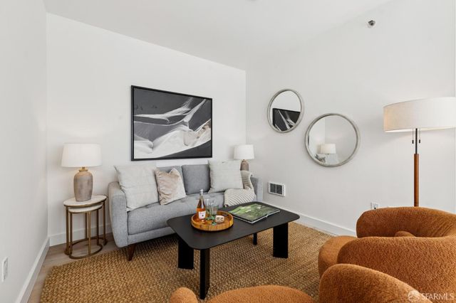 555 4th Street 102, San Francisco, CA 94107