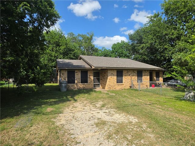 3808 Elaine Drive, Bryan, TX 77808