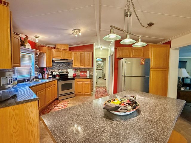 200 Jessica Lane, Geneva, AL 36340