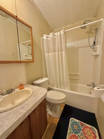 200 Jessica Lane, Geneva, AL 36340