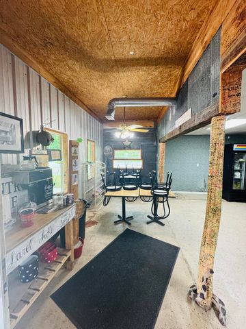 1000 London Dock Road, London, KY 40744