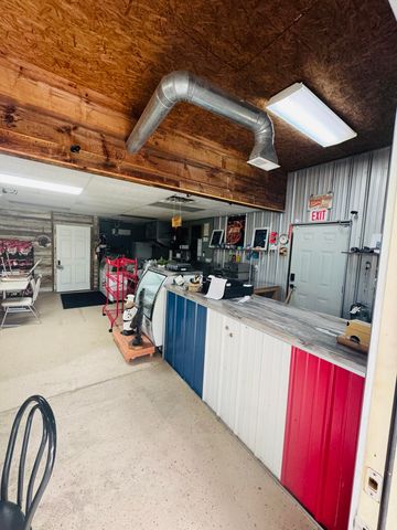 1000 London Dock Road, London, KY 40744