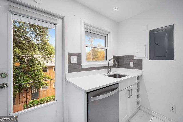 3510 Roswell Road NW M4, Atlanta, GA 30305