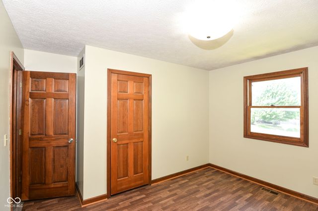 8129 Burn Court, Indianapolis, IN 46217