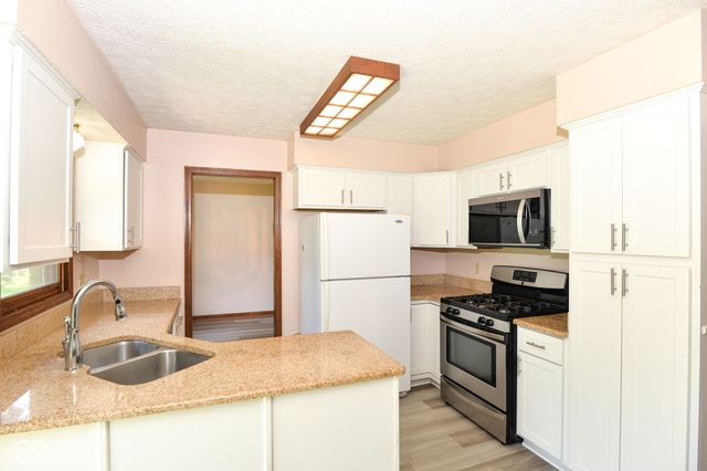 8129 Burn Court, Indianapolis, IN 46217