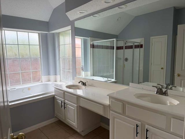 9304 Western Trail, Irving, TX 75063