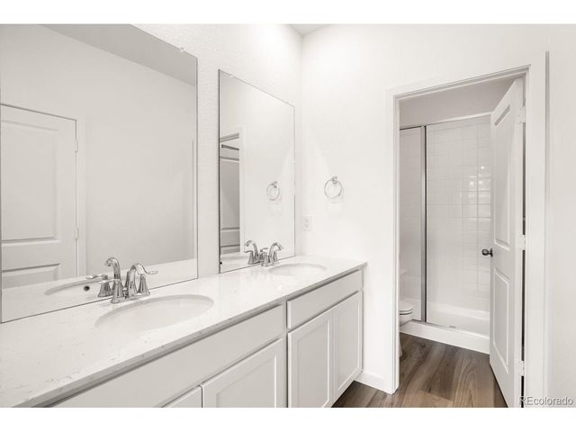 7675 S Mobile Way, Centennial, CO 80016