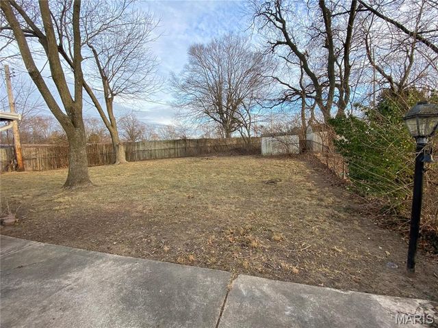 1904 Sawyer Boulevard, St Charles, MO 63301