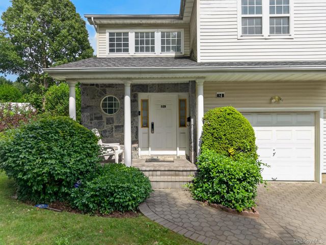 82B Inwood Road, Port Washington, NY 11050