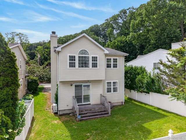 82B Inwood Road, Port Washington, NY 11050