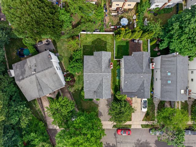 82B Inwood Road, Port Washington, NY 11050