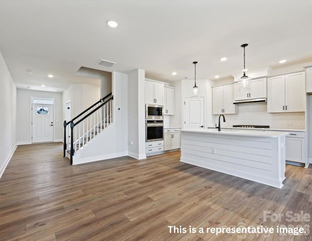 10112 Mamillion Drive, Huntersville, NC 28078