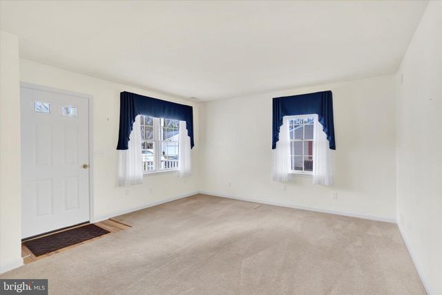 4114 WOODSPRING LN, York, PA 17402