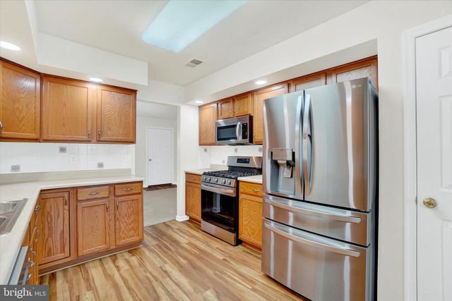 4114 WOODSPRING LN, York, PA 17402