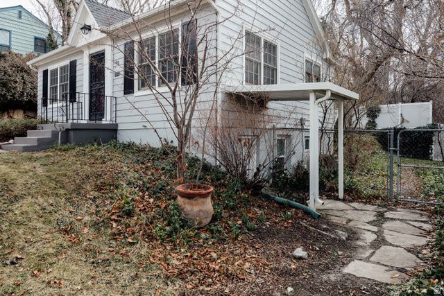 65 W GIRARD N AVE, Salt Lake City, UT 84103