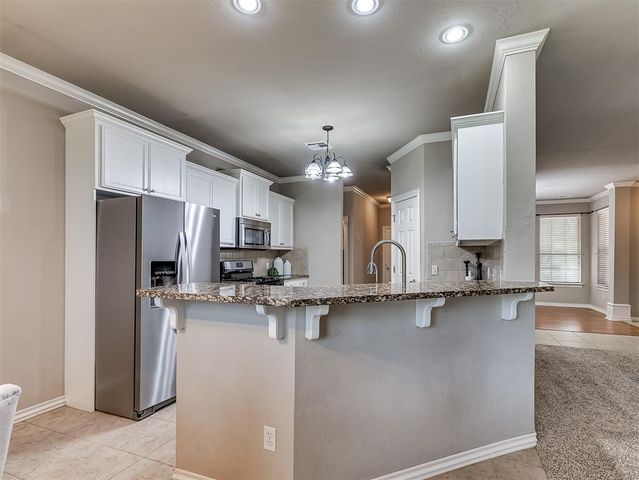 2933 Firewheel Road, Edmond, OK 73013