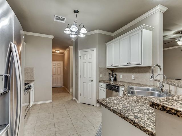2933 Firewheel Road, Edmond, OK 73013