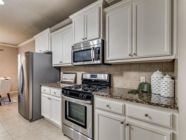 2933 Firewheel Road, Edmond, OK 73013