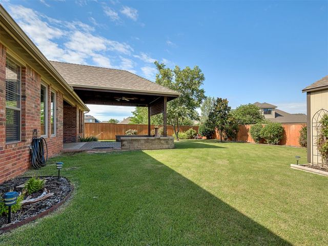 2933 Firewheel Road, Edmond, OK 73013
