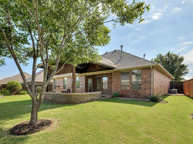2933 Firewheel Road, Edmond, OK 73013