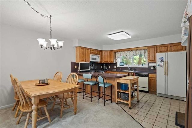 254 Captain Eames Cir 254, Ashland, MA 01721